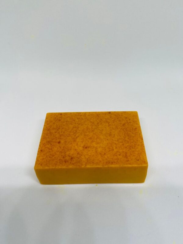 f8b83362-dcdf-41ff-805f-4a27dbf3efe5 Savon Visage Curcuma & Kojic Acid – Éclat, Pureté & Unification du Teint (PRE-VENTE)